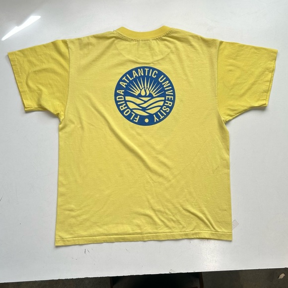 Vintage 80s college radio club short sleeve printed T-shirt, used good condition - Picture 5 of 9